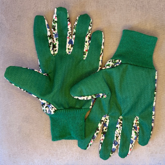 Gardening Bundle (4 Items) - Picture 13 of 16